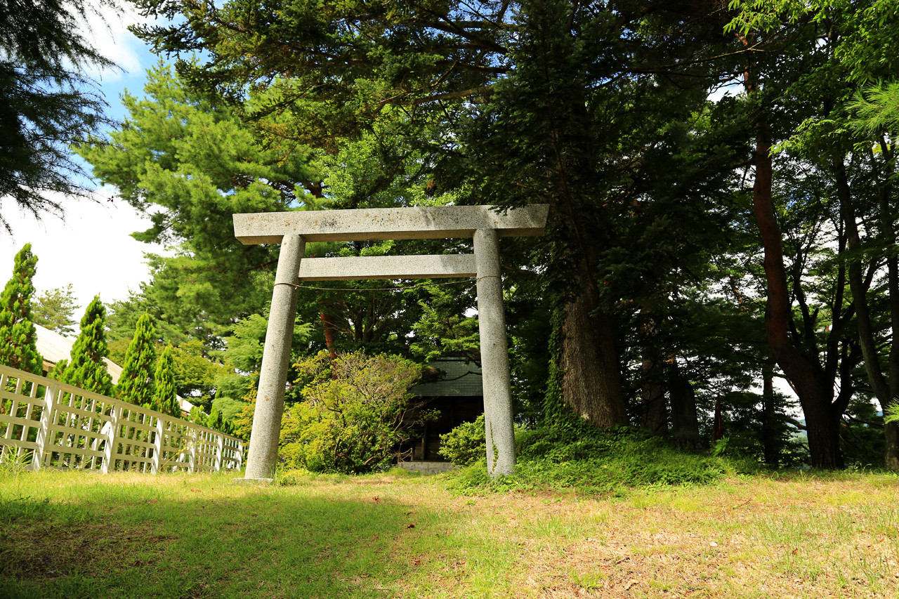 Oyashikidai shrine